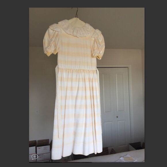 Vintage Girl's dress  - Picture 2 of 3